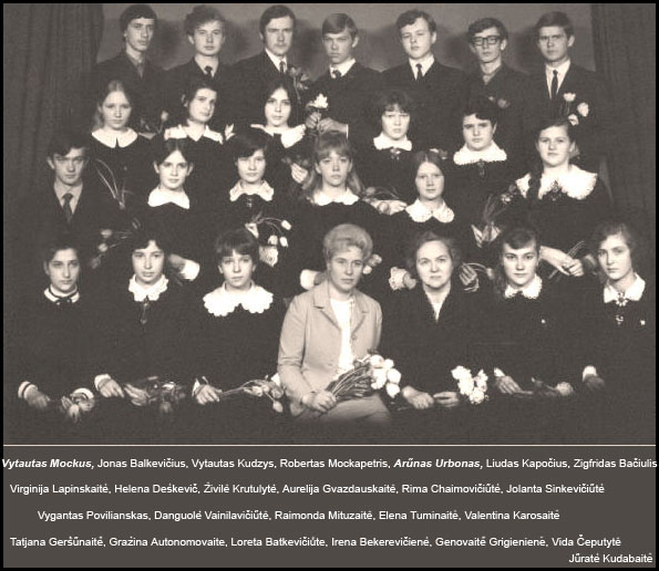 klase11bsepia.jpg